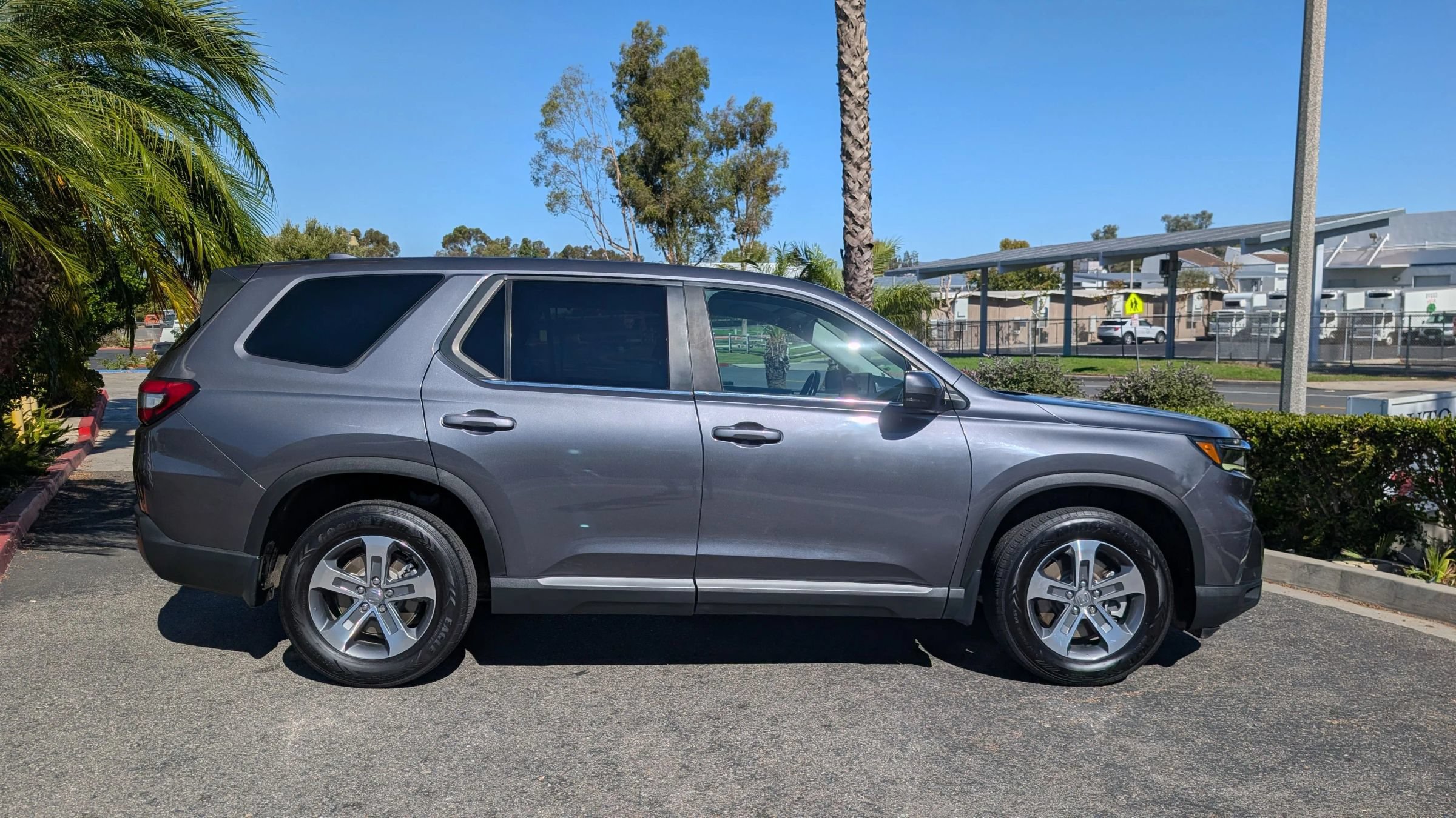 Used 2024 Honda Pilot EX-L image 8