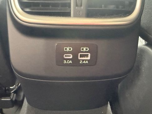 Used 2025 Subaru Outback Premium AWD/4WD image 14
