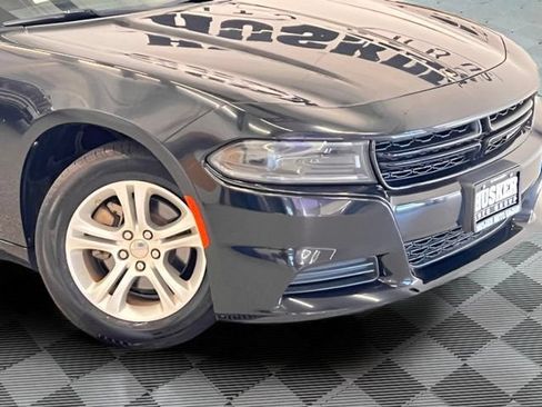 Used 2022 Dodge Charger SXT RWD image 27
