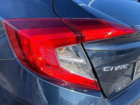 Used 2016 Honda Civic Touring image 23