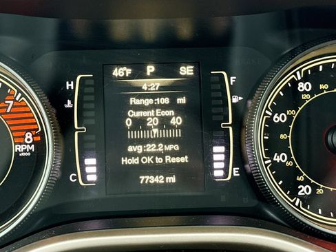 Used 2016 Jeep Cherokee Latitude image 12