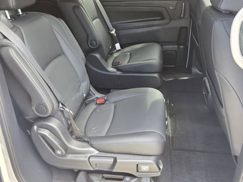 Used 2025 Honda Odyssey EX-L image 17