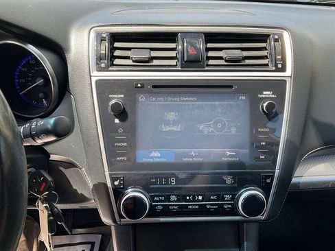 Used 2018 Subaru Outback 2.5i Premium AWD/4WD image 33
