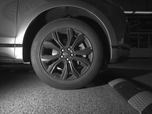 Used 2023 Ford Edge SE w/ Black Appearance Package AWD/4WD image 11