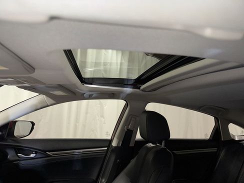 Certified 2020 Honda Civic Touring image 31