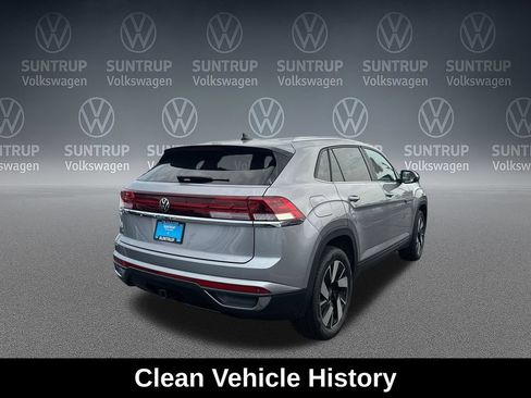 Used 2024 Volkswagen Atlas Cross Sport SE FWD image 5