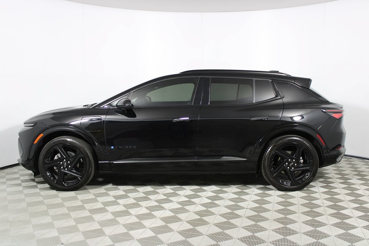 Used 2024 Chevrolet Equinox EV RS w/ LPO, Trailering Package FWD image 33