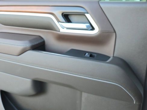 Used 2024 GMC Sierra 2500 Denali w/ Denali Reserve Package image 19