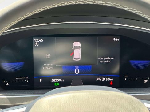 Certified 2022 Volkswagen Tiguan SE FWD image 25