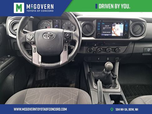 Used 2018 Toyota Tacoma TRD Sport image 13