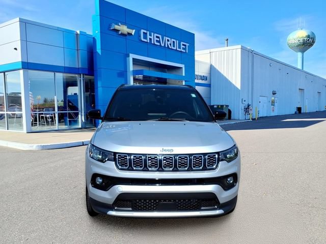 Used 2025 Jeep Compass Limited AWD/4WD image 9