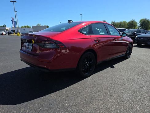 Certified 2025 Honda Accord SE image 19