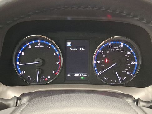 Certified 2018 Toyota RAV4 Limited w/ All Weather Liner Package AWD/4WD image 17