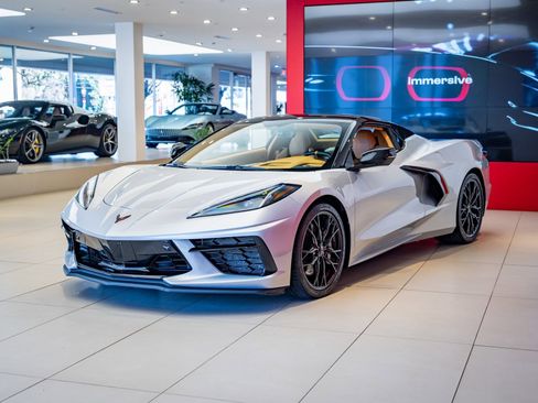 Used 2023 Chevrolet Corvette Stingray Premium Conv w/ Z51 Performance Package image 27
