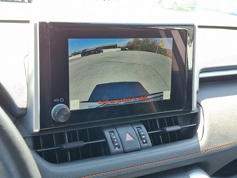 Used 2024 Toyota RAV4 Adventure image 19