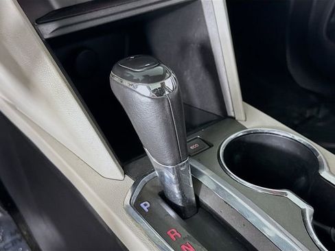 Used 2017 GMC Terrain SLT w/ Open Road Package image 16