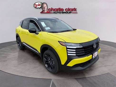 New 2026 Nissan Kicks SR image 8