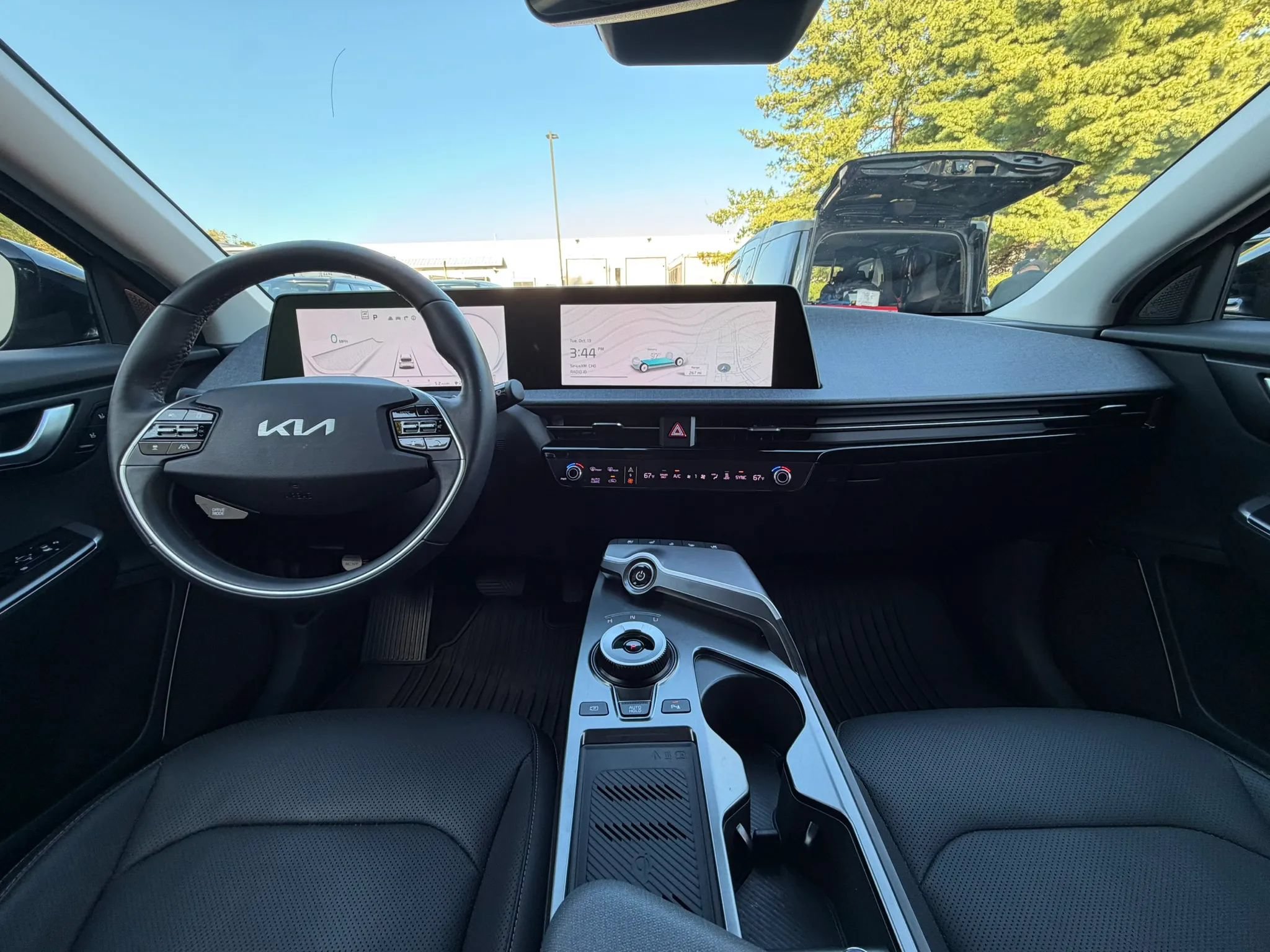 Used 2022 Kia EV6 Wind w/ Wind Technology Package AWD/4WD image 2