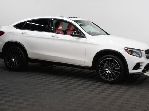 Used 2018 Mercedes-Benz GLC 300 4MATIC w/ AMG Line image 1