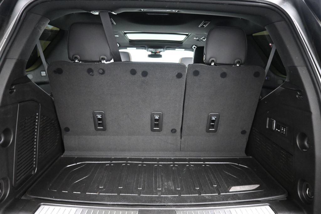 Used 2023 GMC Yukon AT4 w/ LPO, Floor Liner Package AWD/4WD image 21