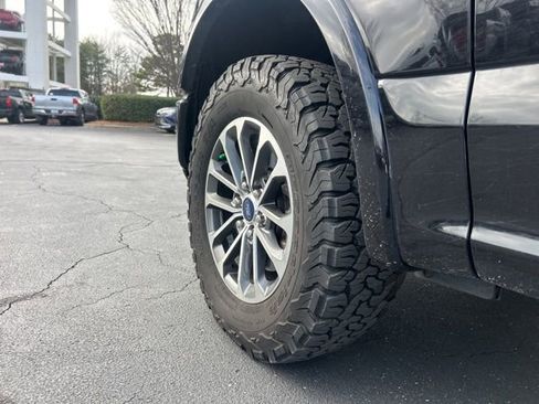 Used 2020 Ford F150 XLT w/ Equipment Group 302A Luxury image 8