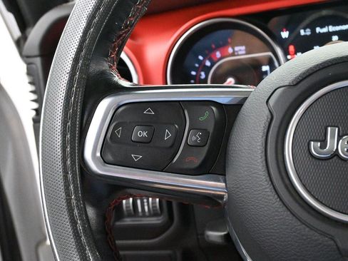 Used 2021 Jeep Gladiator Rubicon AWD/4WD image 16