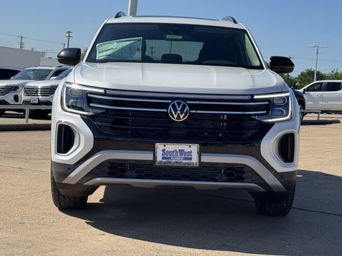 New 2026 Volkswagen Atlas Peak Edition AWD/4WD image 10