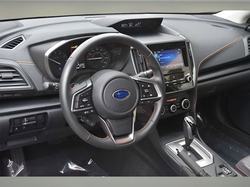 Used 2023 Subaru Crosstrek 2.0i Premium image 10