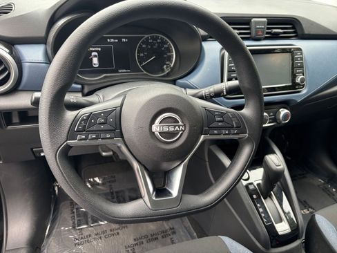 Used 2025 Nissan Versa SV FWD image 25