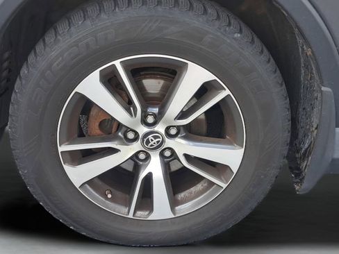 Used 2017 Toyota RAV4 XLE image 3