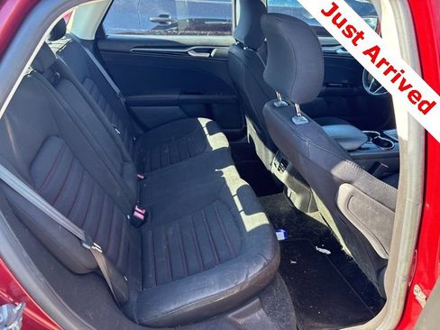 Used 2015 Ford Fusion SE w/ Equipment Group 201A image 9