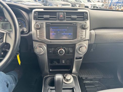 Used 2014 Toyota 4Runner SR5 Premium image 22