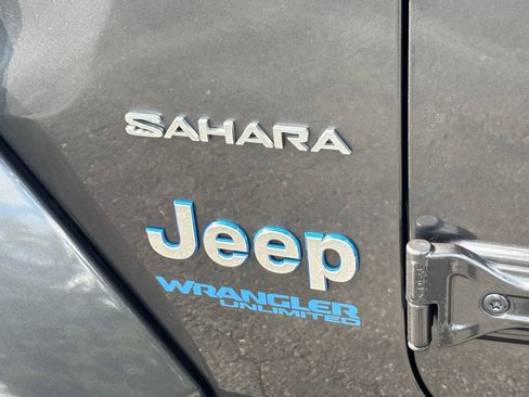 Used 2021 Jeep Wrangler Unlimited Sahara w/ Cold Weather Group image 26