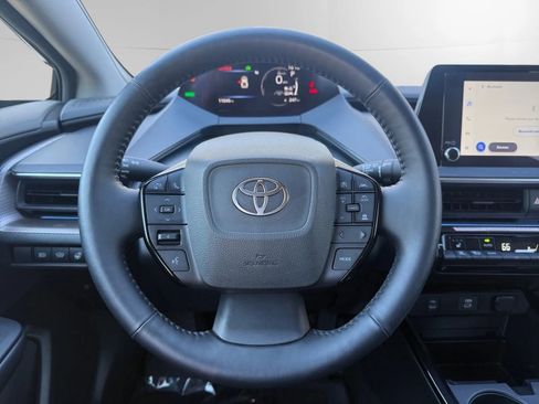 Used 2024 Toyota Prius XLE image 12