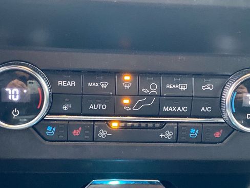 Used 2020 Ford Expedition XLT w/ Equipment Group 202A image 15