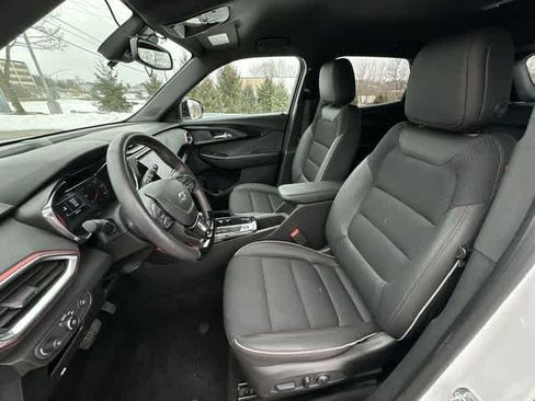 Used 2023 Chevrolet TrailBlazer RS w/ Convenience Package AWD/4WD image 17