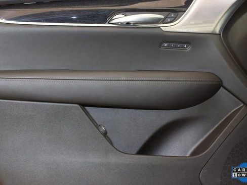 Used 2025 Cadillac XT5 Premium Luxury image 20