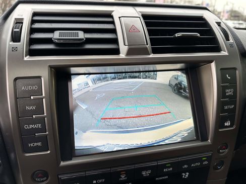 Used 2020 Lexus GX 460 Premium image 32