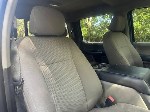Used 2021 Ford F250 XLT w/ XLT Premium Package AWD/4WD image 12
