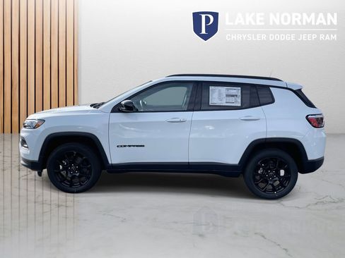 New 2026 Jeep Compass Latitude AWD/4WD image 6