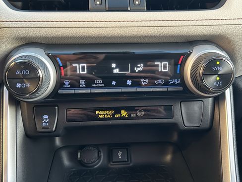 Certified 2022 Toyota RAV4 XLE Premium image 30