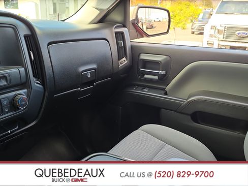 Used 2018 Chevrolet Silverado 1500 Custom image 23