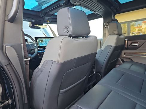 Used 2024 GMC Hummer EV 3X w/ Extreme Off-Road Package image 16