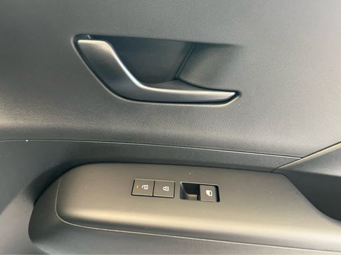 New 2026 Hyundai Kona SE image 17