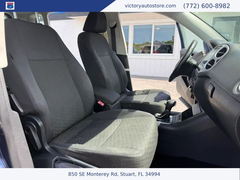 Used 2013 Volkswagen Tiguan S FWD image 11