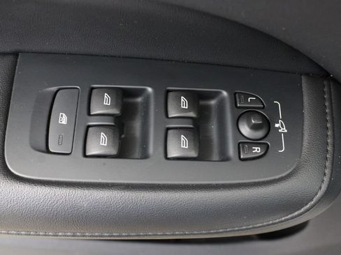 Certified 2024 Volvo S60 B5 Core FWD image 19