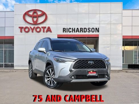 Used 2024 Toyota Corolla Cross XLE AWD/4WD image 1