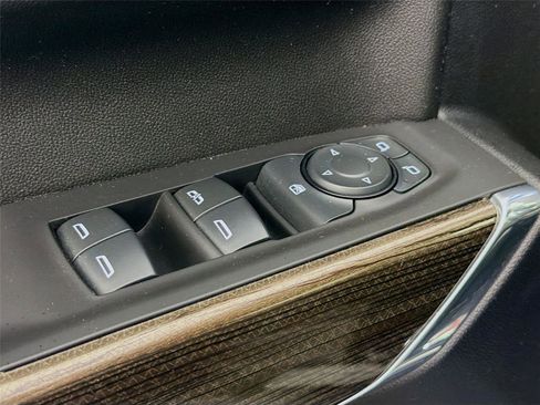 Used 2021 Chevrolet Silverado 1500 LT Trail Boss w/ Convenience Package II image 19