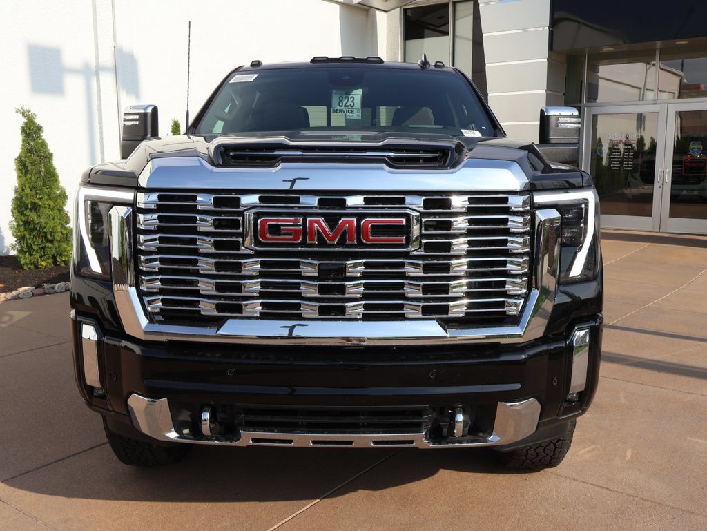 New 2026 GMC Sierra 2500 Denali w/ Denali Reserve Package AWD/4WD image 6