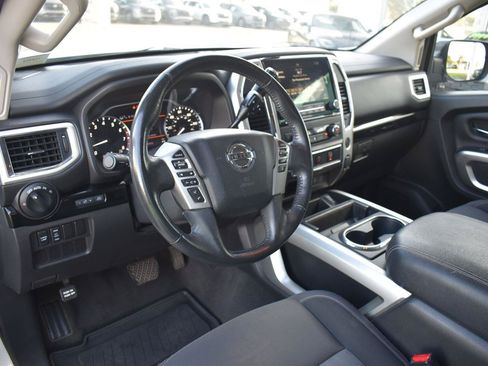 Used 2021 Nissan Titan SV w/ SV Convenience Package AWD/4WD image 28